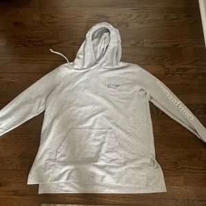Vineyard vines hooded sweater
